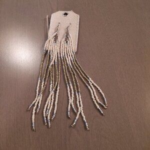 NWOT cream & gold colored earrings